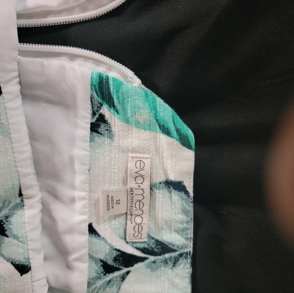 Green n white Eva Mendes Skirt Midi Length - Picture 7 of 8